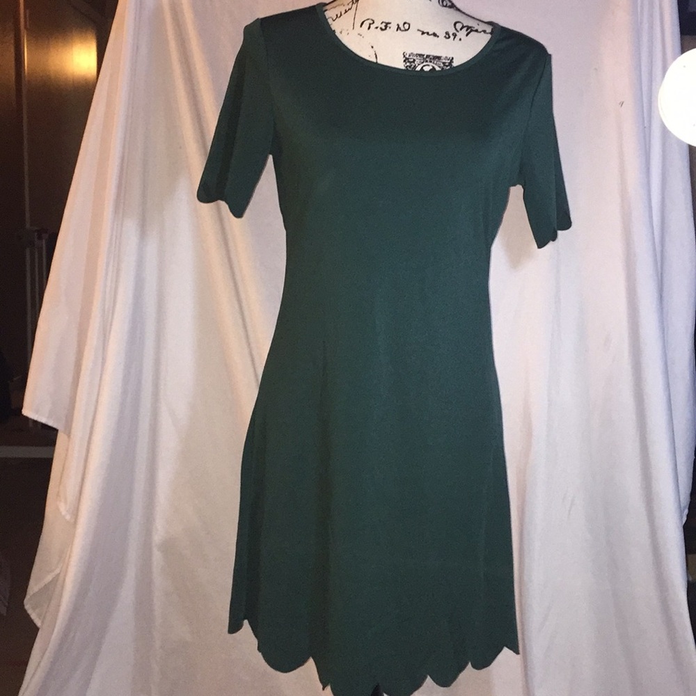 NWOT scalloped DRess
